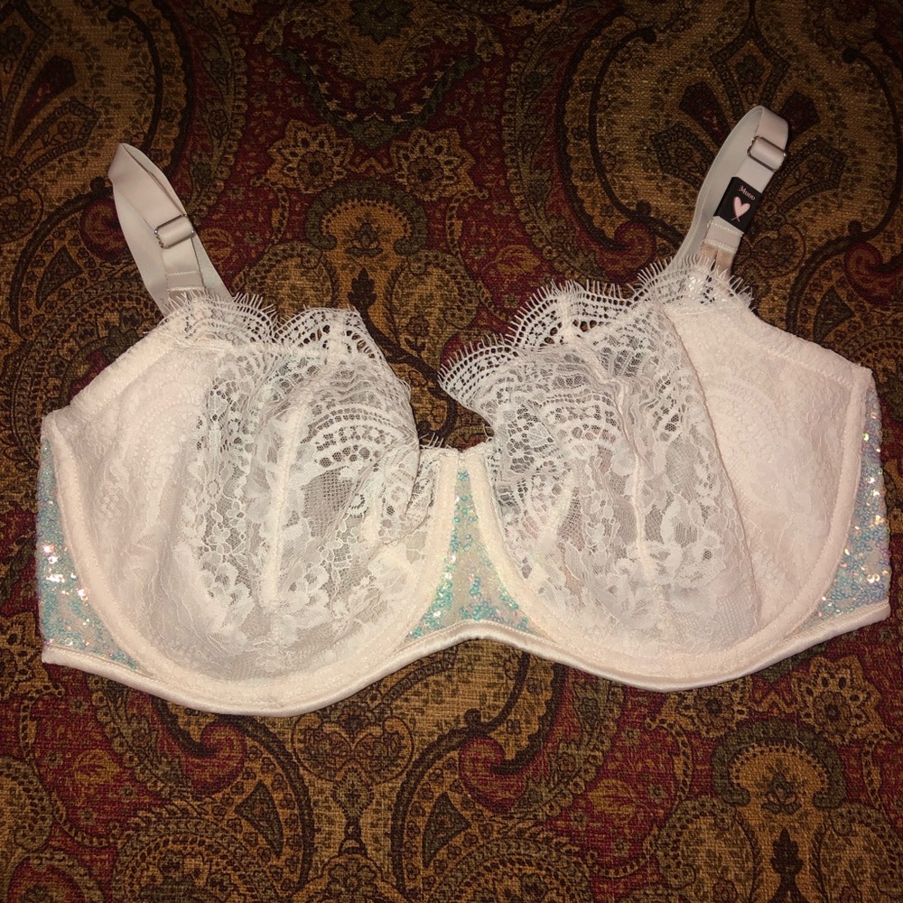 NWT Victoria’s Secret Wicked Bra 34DDD